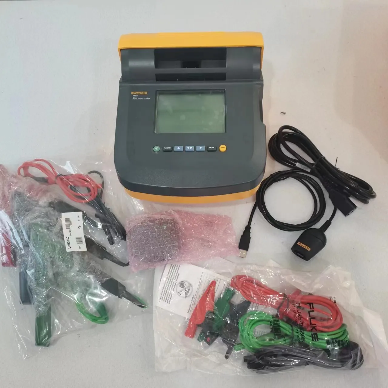 Fluke 1555 FC изоляционный тестер 10 кВ