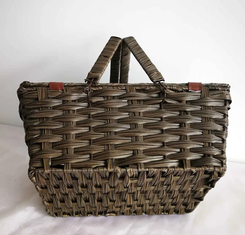 Gemmaart Wicker Picnic Basket with Wooden Lids Large Picknick Hamper with Handle for Camping Valentine Day Birthday Brown