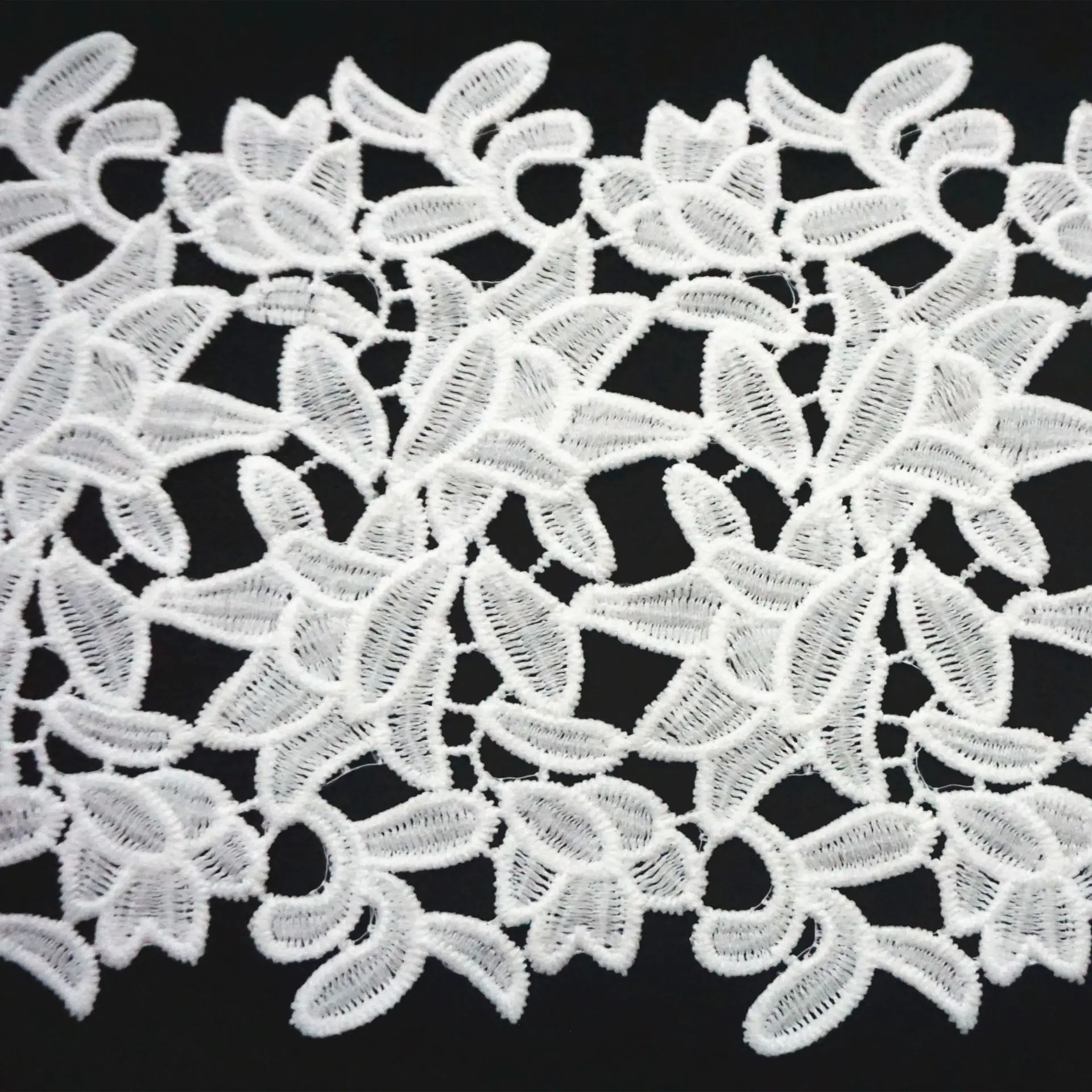 Fashion Design Flower Embroidery Lace Trimming Soft Mesh Lace Trim For Ladies Dress Clothes Embroidery