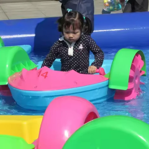 Cheap plastic small hand pedal boat kids economy hand paddle boats for sale