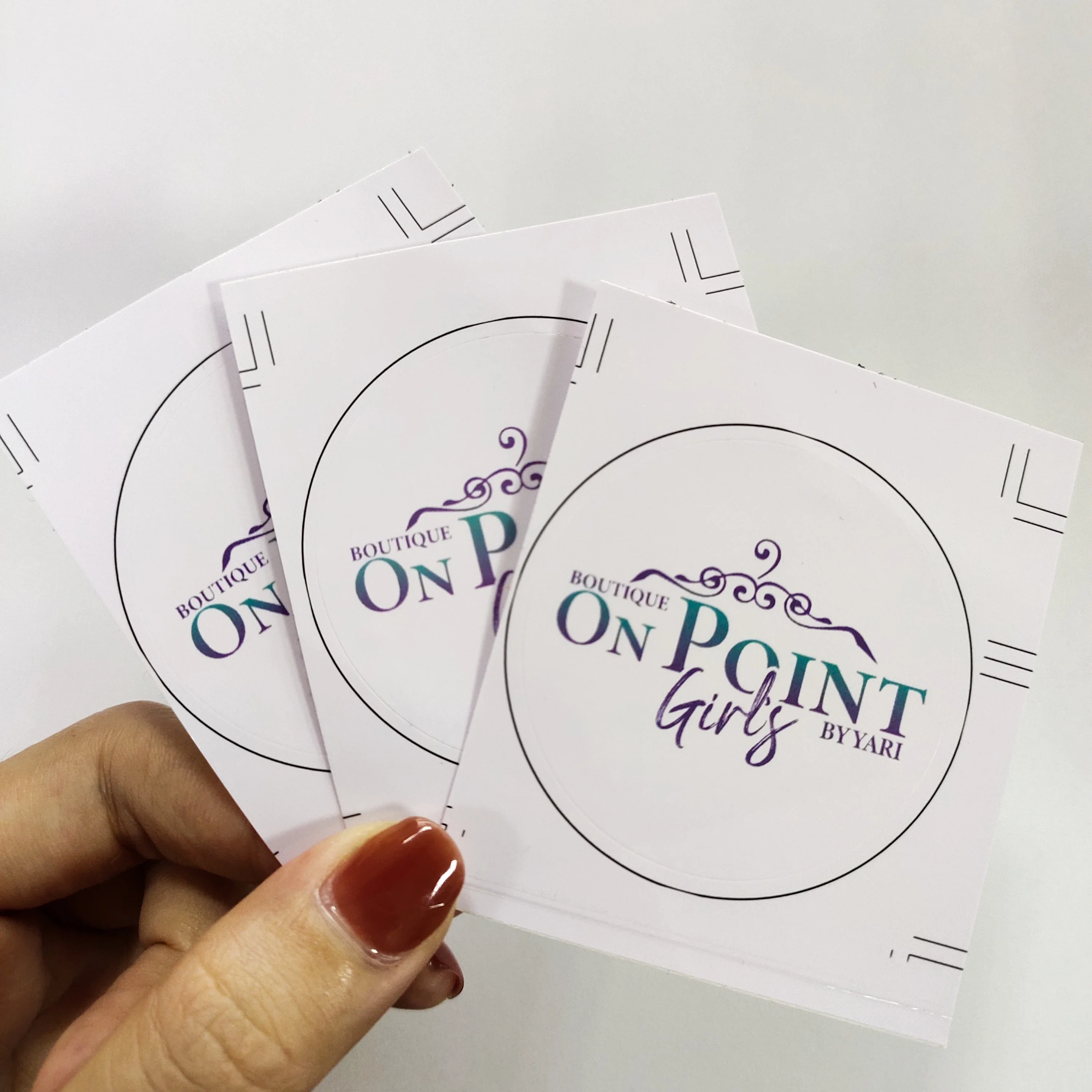 Waterproof High Adhesive Vinyl Pp Paper Packaging Labels Gold Holographic Custom Stickers For Printing Roll Label Stickers