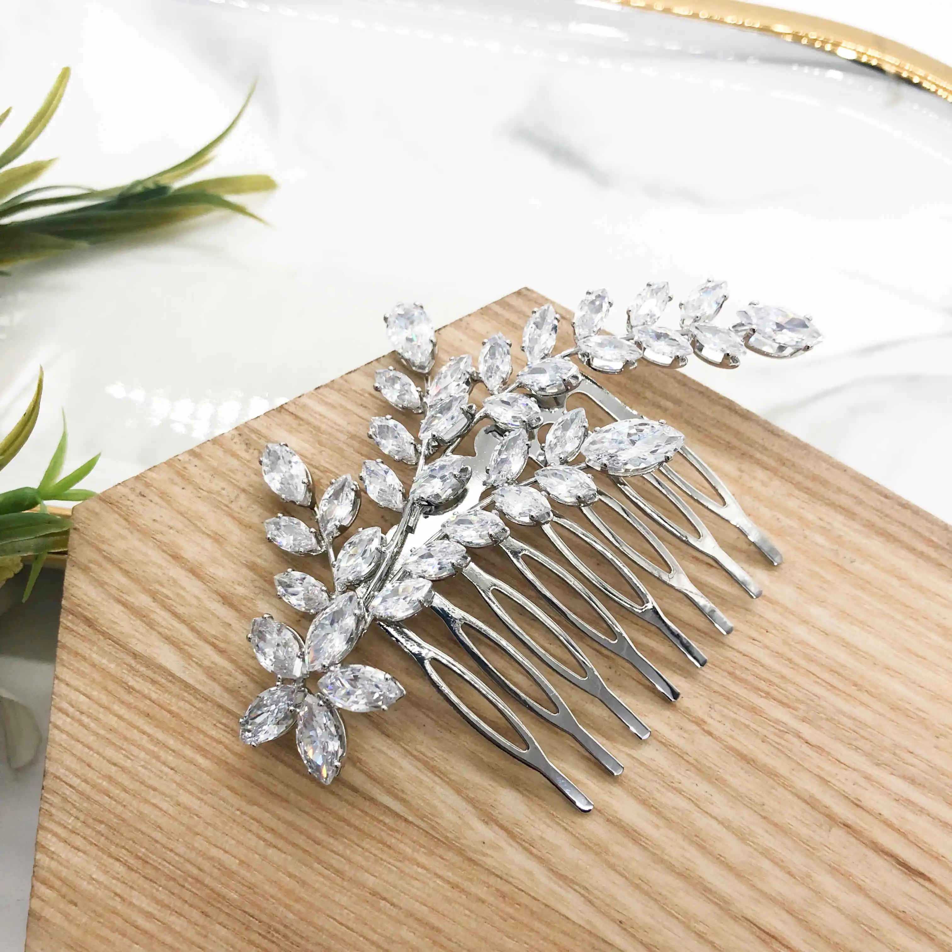 GS0084 новый дизайн в форме листа циркониевые свадебные аксессуары для волос гребень для волос