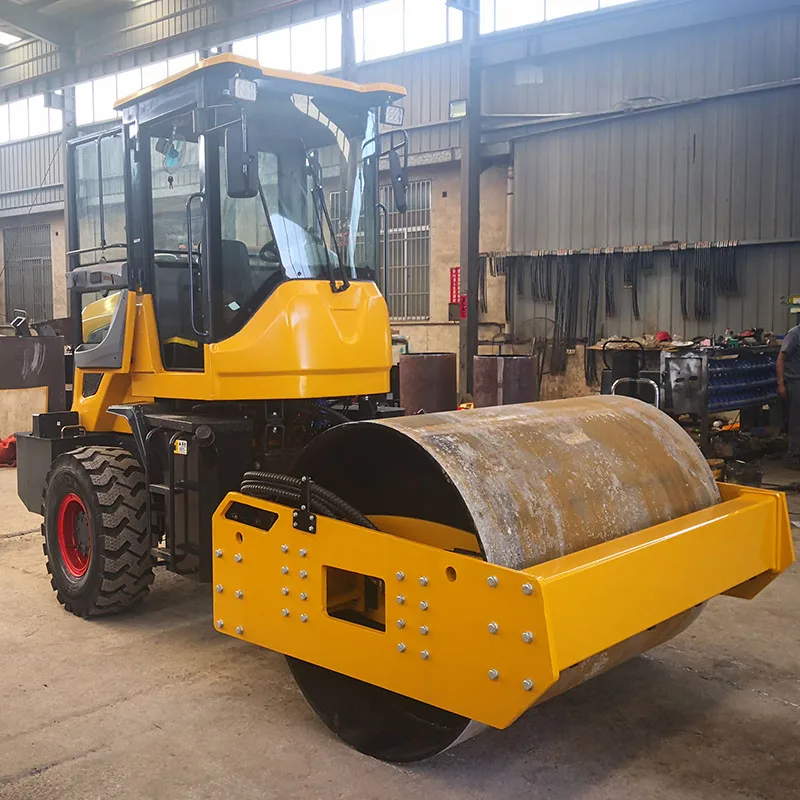 Medium vibrating roller for road construction site compacting machine