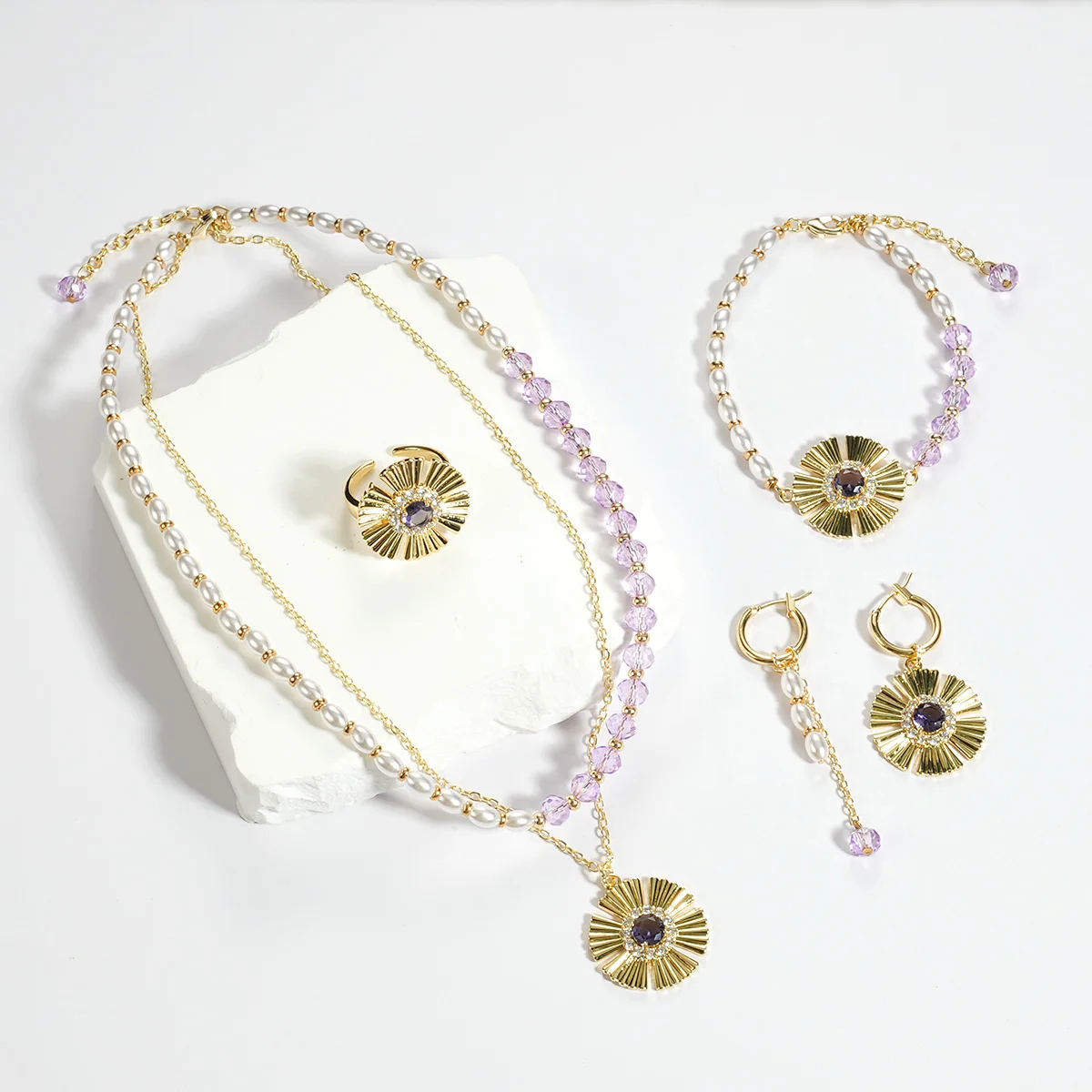 Trendy 18k Gold Plated Charms Crystal Accessories Pendant Rings Pearl Necklace Fashion Jewelry Sets For Women