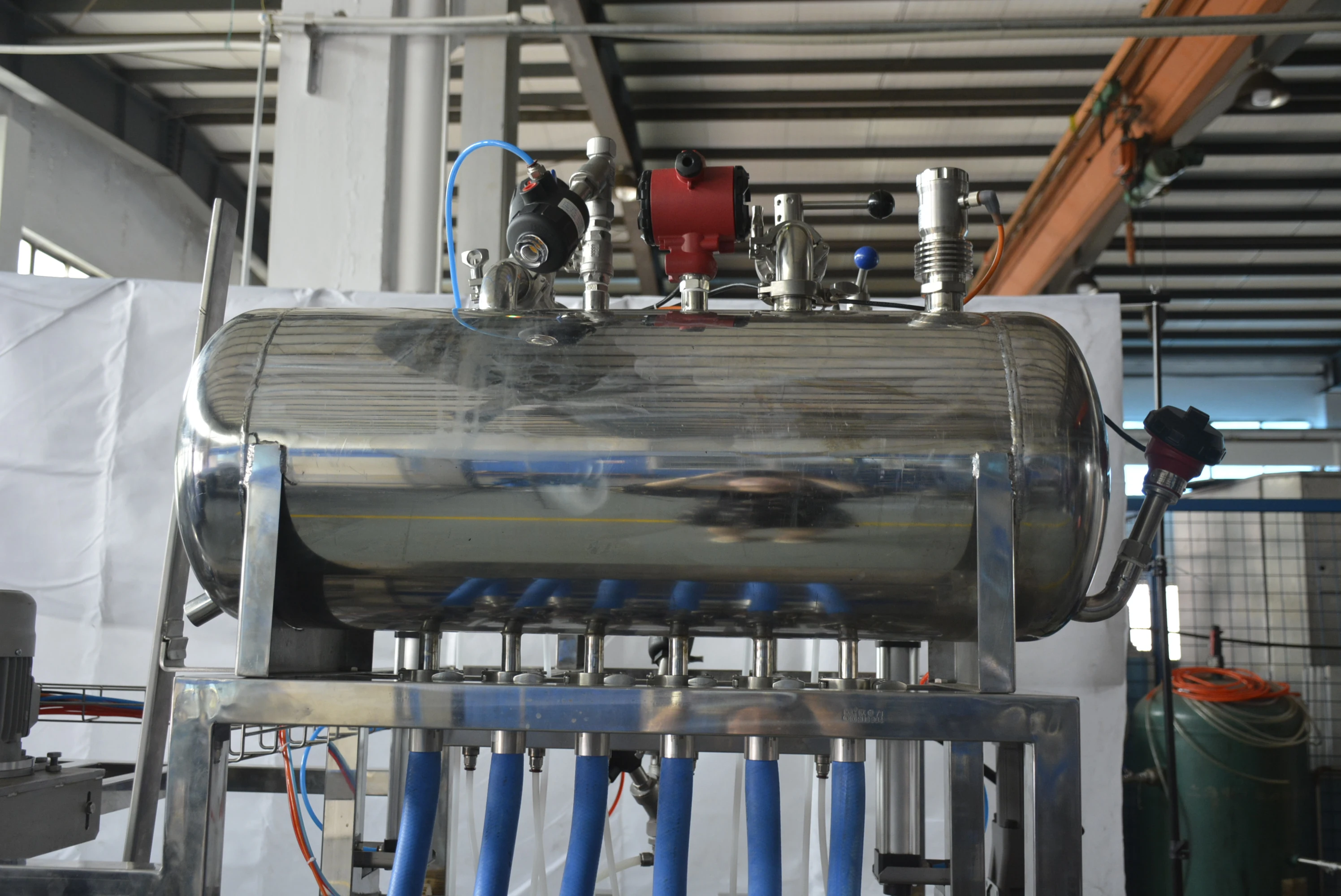 
Fully Automatic Double Speed Beer Can Filling And Sealing Machine For6 Filling Heads And 1Sealing Head 