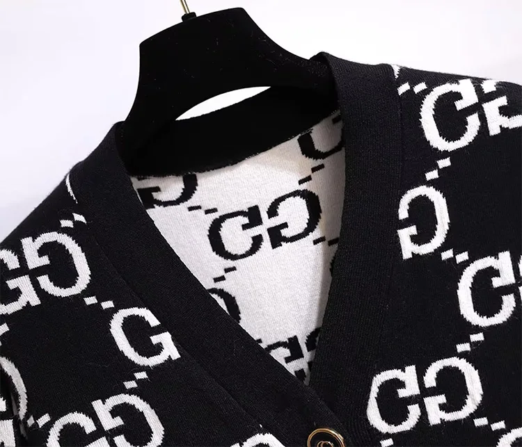 2024 New Style Female Plus Size Knitted Cardigan Longsleeves Women Sweater for Streetwear Casual Standard Spring V-neck Black