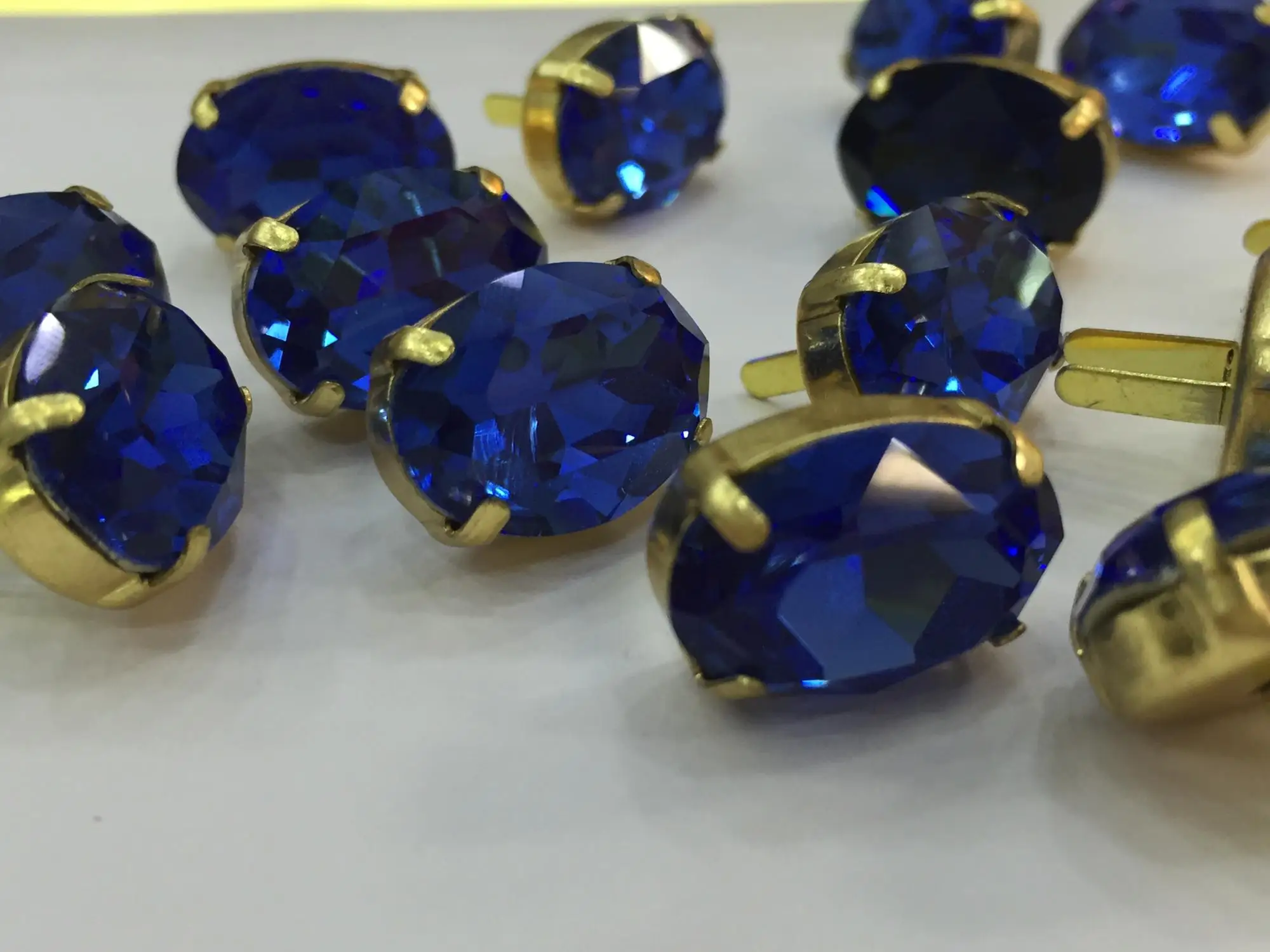 Factory Price Best K9 Quality Shape Crystal Bead With Claws Sew On Rhinestone For Garment Decoration