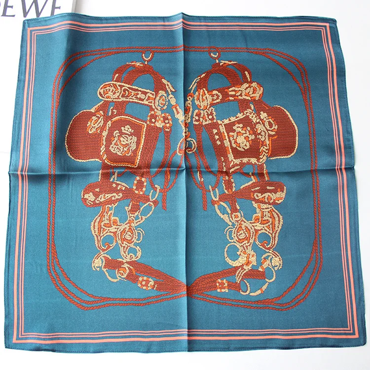 China Fashion Luxury Brand Scarf 100% Silk Scarf With Tag Wholesale Square Scarf Silk