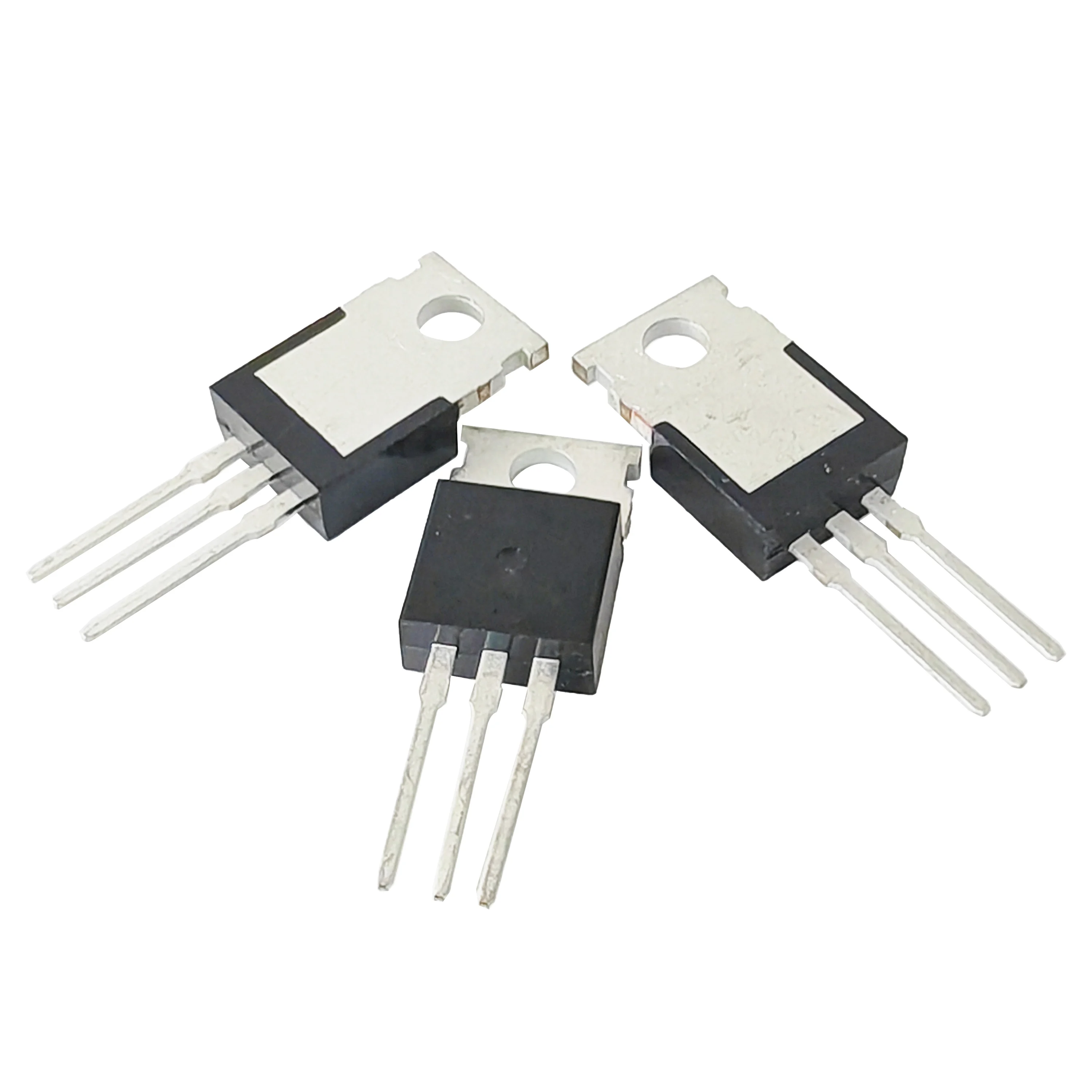 900V 4A  MOSFET N-Channel Enhancement Mode Power MOSFET Transistor TO-220 Package For Electronic Lamp Ballasts