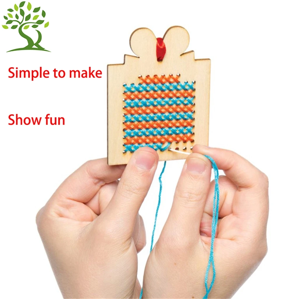 A Manufacturer Wholesale Christmas Wooden Decoration Cross Stitch Kits handicraft gifts