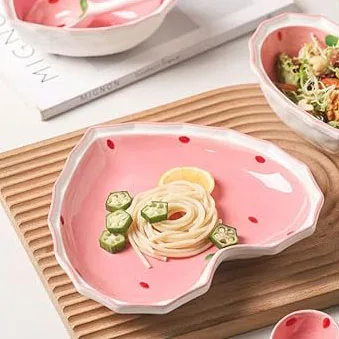 Heart Shape Salad Bowl Sushi Dishes Ceramic Dessert Plate Cute Strawberry Fruit Appetizer Serving Bowl