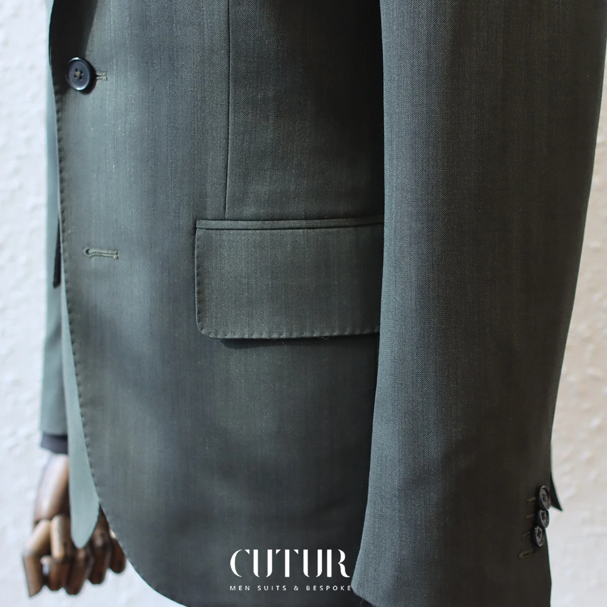 CMT Half Hand Made Italian Style Suit No Shoulder Pads Bespoke Tailor Custom Mens Suit  Factory For Tailor Shop