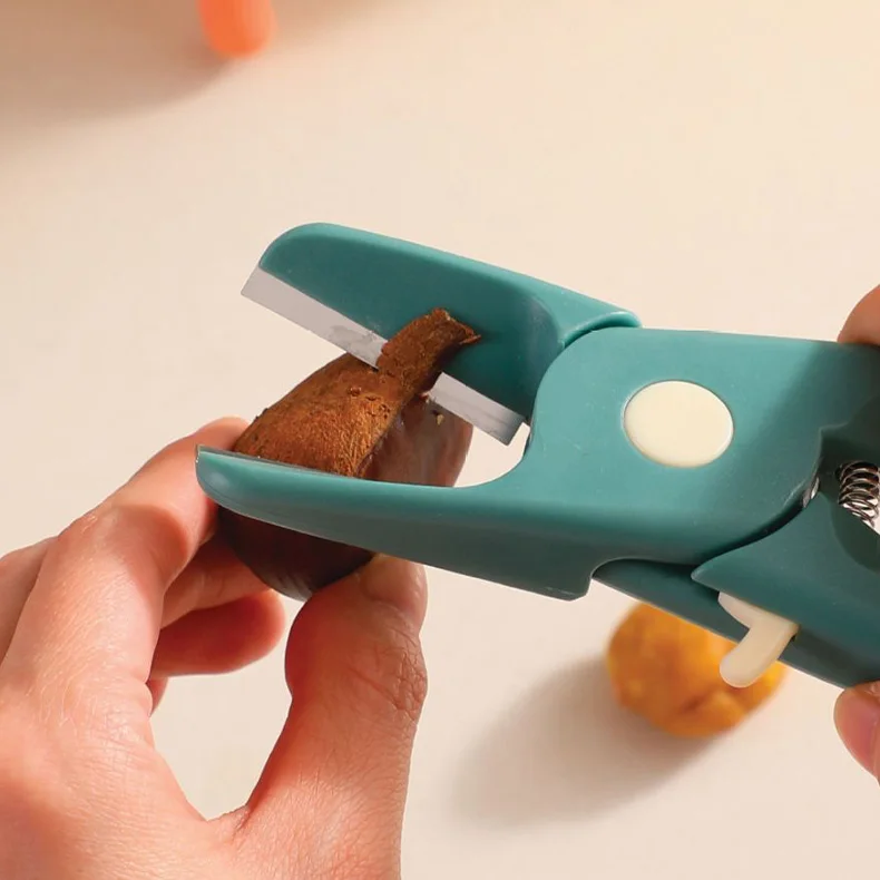 Chestnut clip pecan walnut pliers almonds crackers  chestnut opener nut sheller Chestnut Walnuts abs household hazelnut tongs