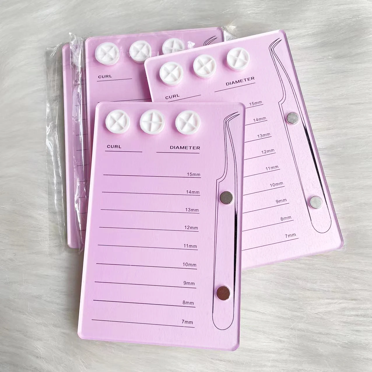 Wholesale Eyelash Extension Pallet Magnetic Board Acrylic Lash Tile with Glue Hole Colorful Lash Extension Tile
