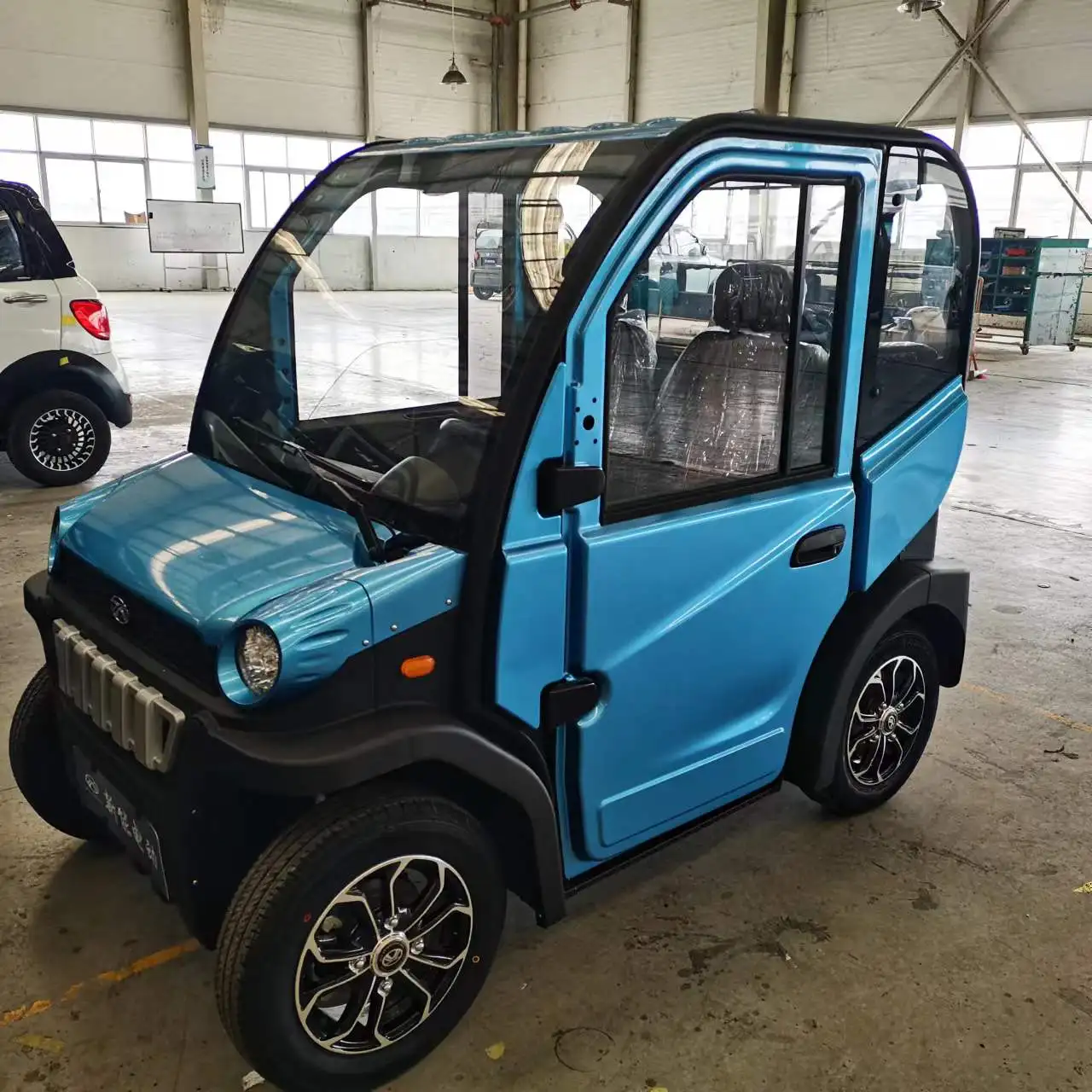 EEC Mini Auto Electrico электрический автомобиль для взрослых
