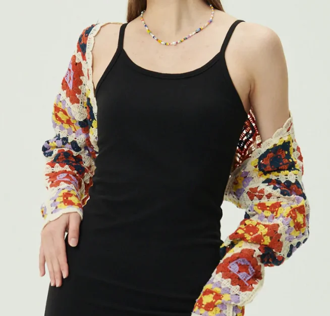 2022 New Design Custom Hand Hook Open Front Crochet Women Short Style Sexy Joy Granny Square Shrug Cardigan