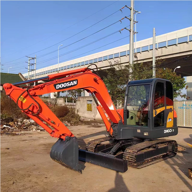 good quality 6 ton used crawler  excavator/South Korea Doosan DH60 DH60-7 used Hydraulic excavator