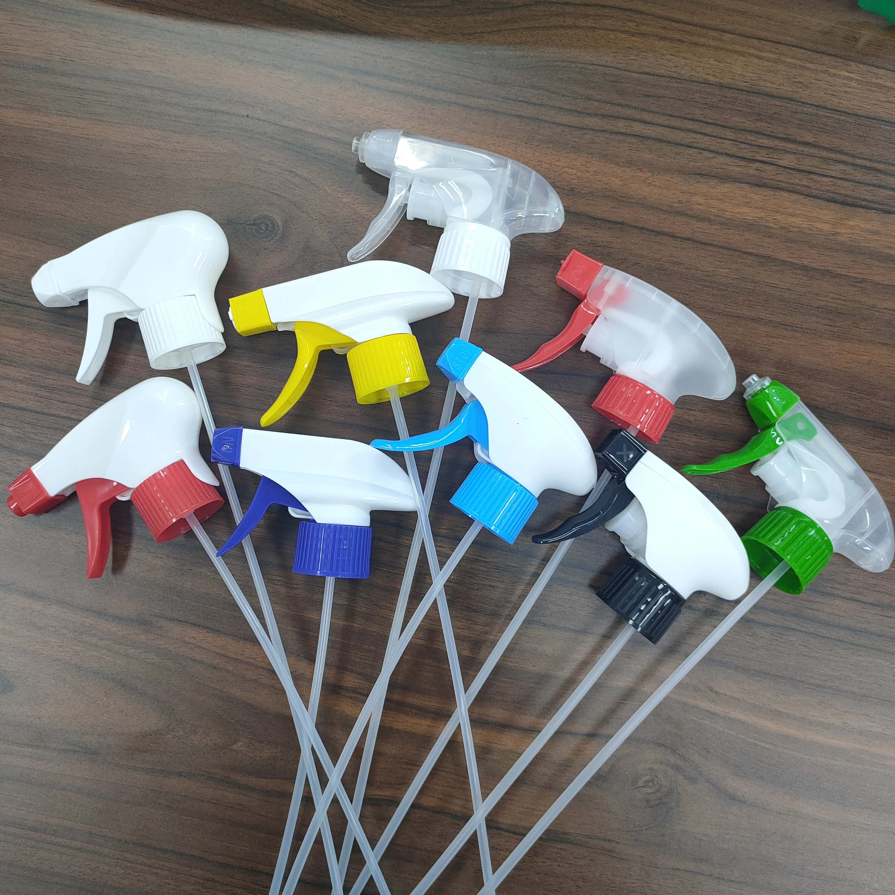 Помпа-распылитель для воды, черная, 28/400, 28, 410, белая, 28/410