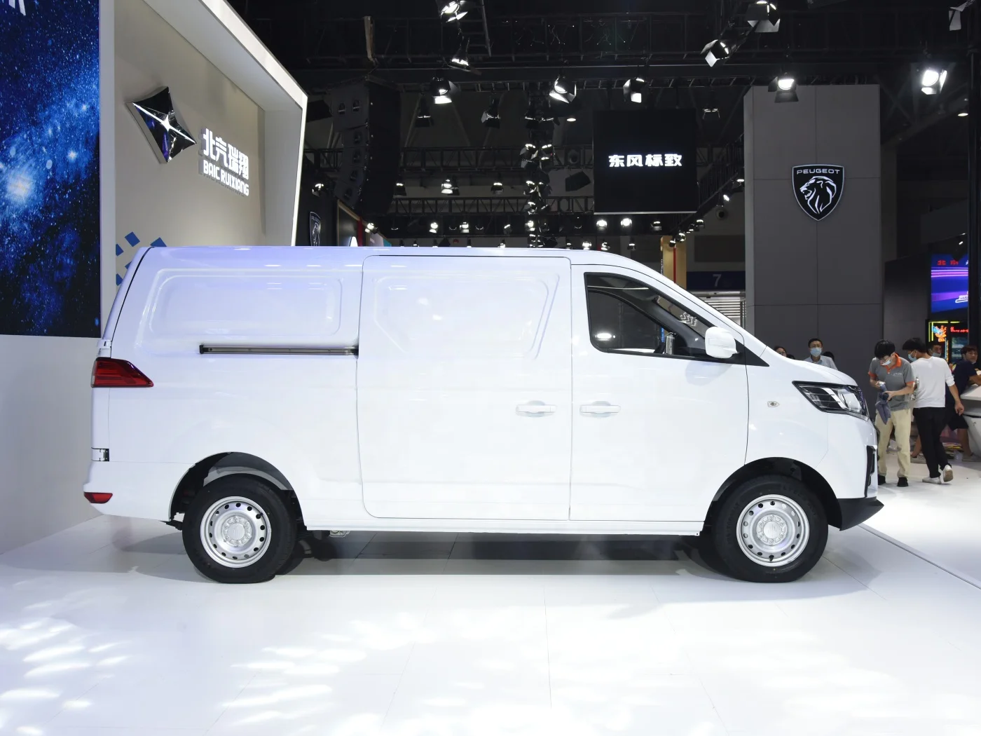 New Electric Car EV Van Mini EV Car Electric for Personal or Commercial Use