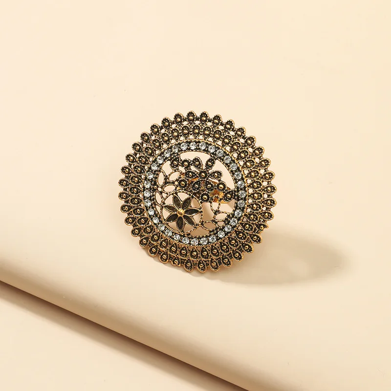 Fashion Creative Micro Insert Crystal Retro Ethnic Style Exaggerated Jewelry Round Openwork Colorful Diamond Ring For