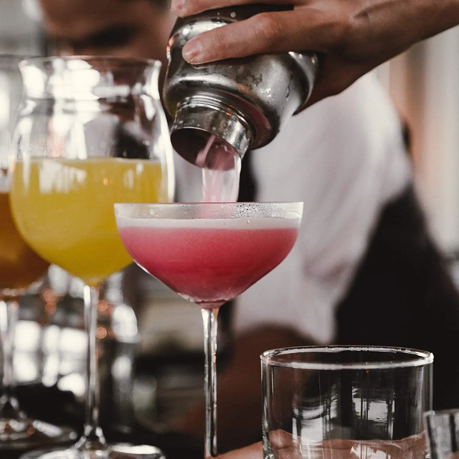 Home Kit Martini Shaker Stainless Steel Cocktail Shaker For Home Bars Parties Bar Accessories Set