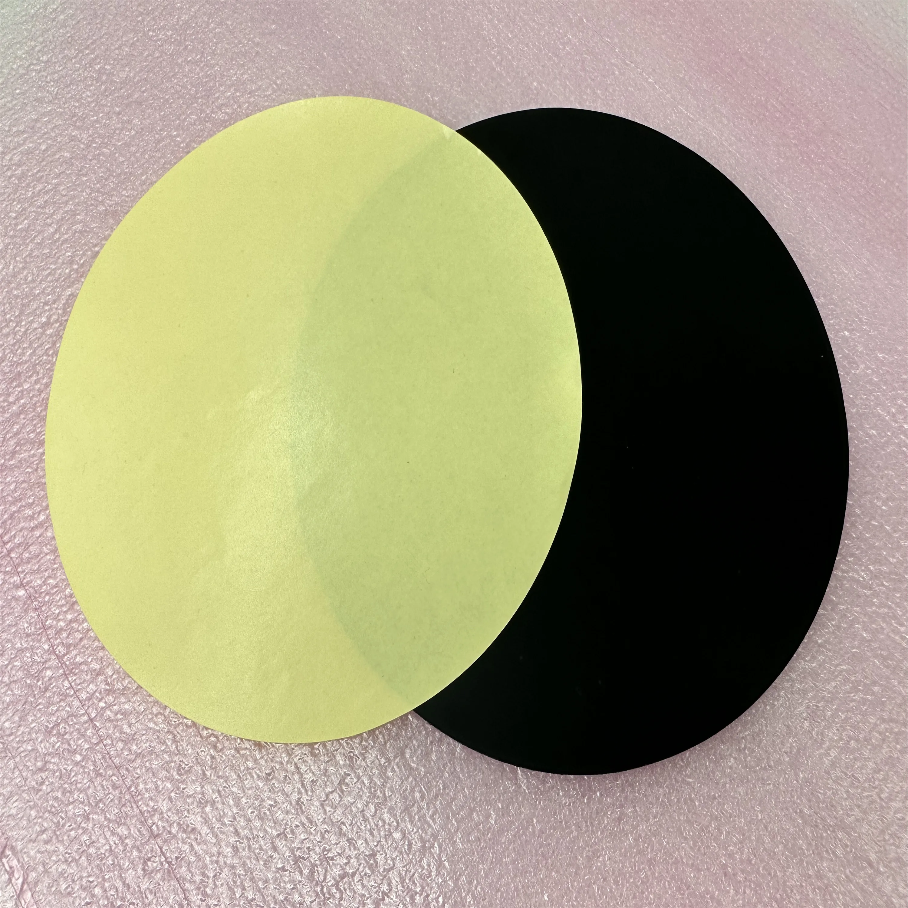 Factory direct sale yellowTyvek Dustless Wafer Silicon Sheet Isolation Paper