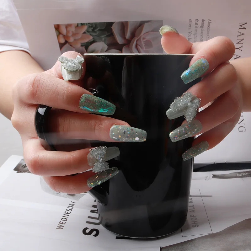 2022 Popular Manicure Butterfly Full of Diamond Rhinestones Nail Art 3D Bear Pink Black Crystal Nail Art Charms