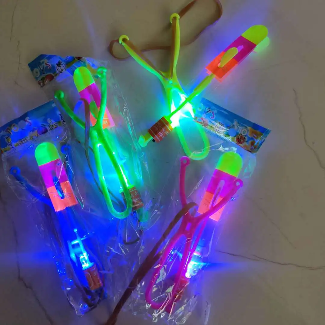 Wholesale Lighting Flying Bamboo Dragonfly Toys Propeller New Toy Kids Hand Toy