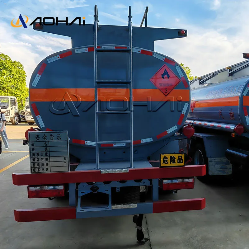 FAW Oil Tanker Truck 4X2 20000 Liters Diesel Tanker Truck With Fuel Dispenser  For Sale