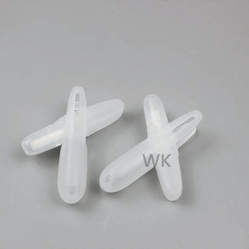 Цветной носовой ингалятор с эфирным маслом