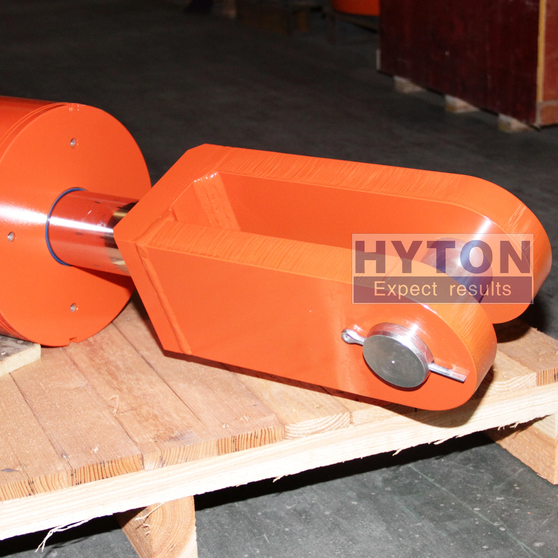 Mining Cone Crusher Parts Tramp Release Cylinder Suit TP600 HT-17039330 Crusher Spare Parts