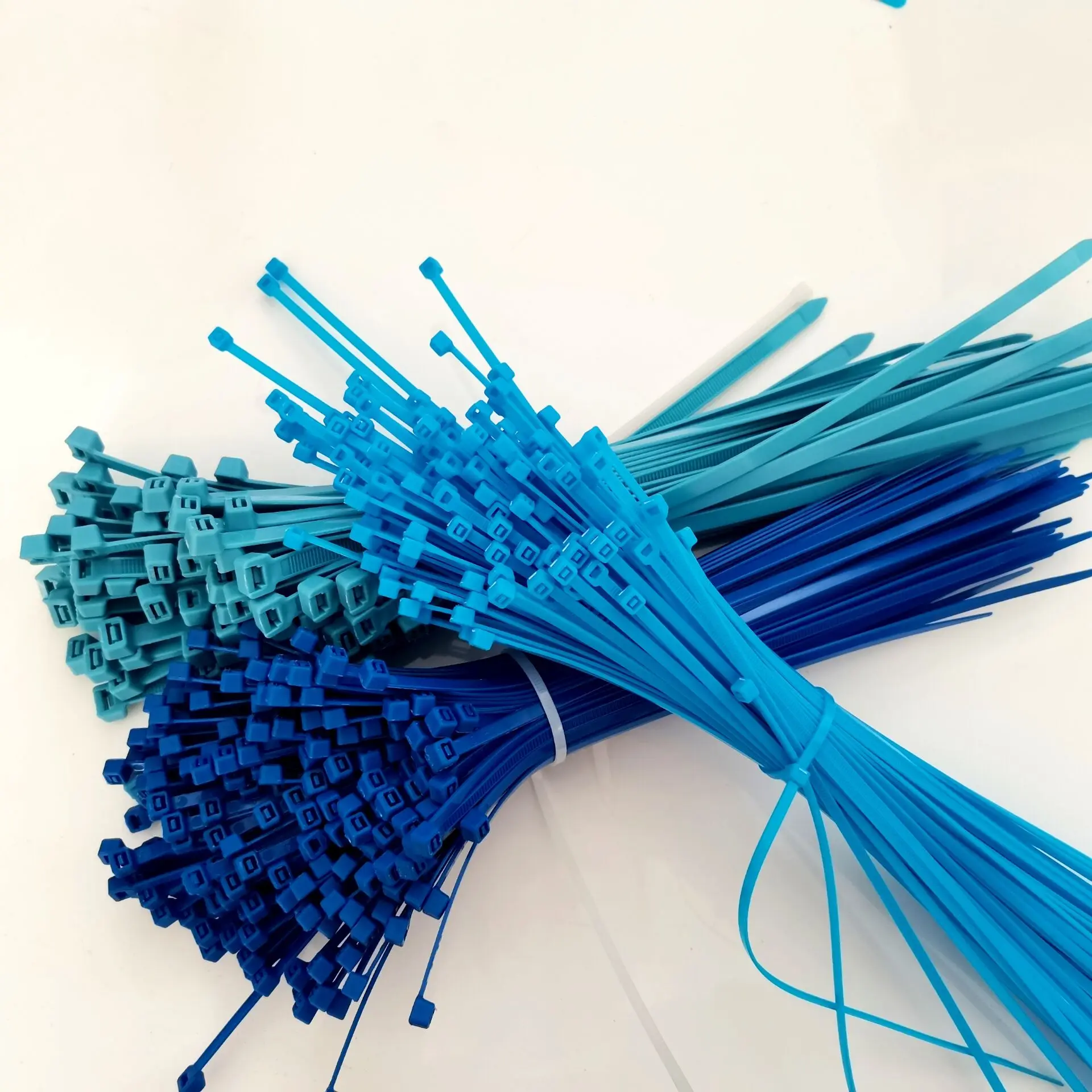 Оптовая продажа самозапирающийся пластиковый маркер нейлон 66 кабель застежка-молния стяжка