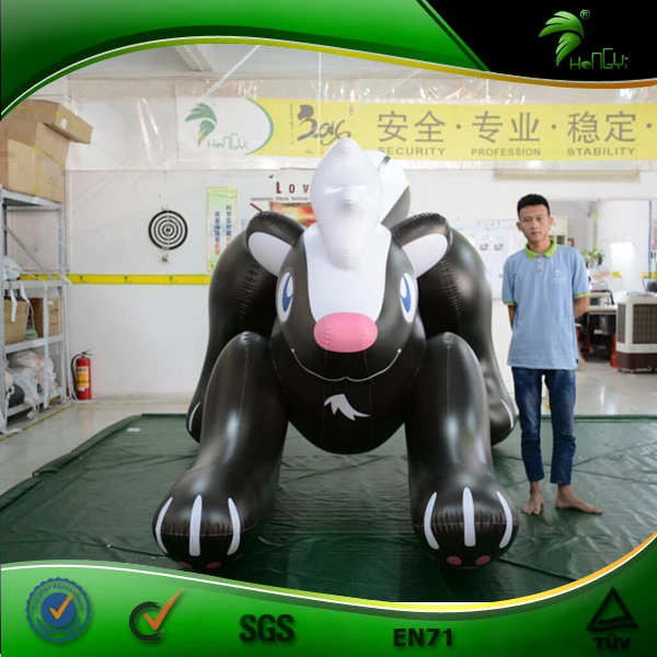 Черная надувная игрушка Skunk гигантская сексуальные