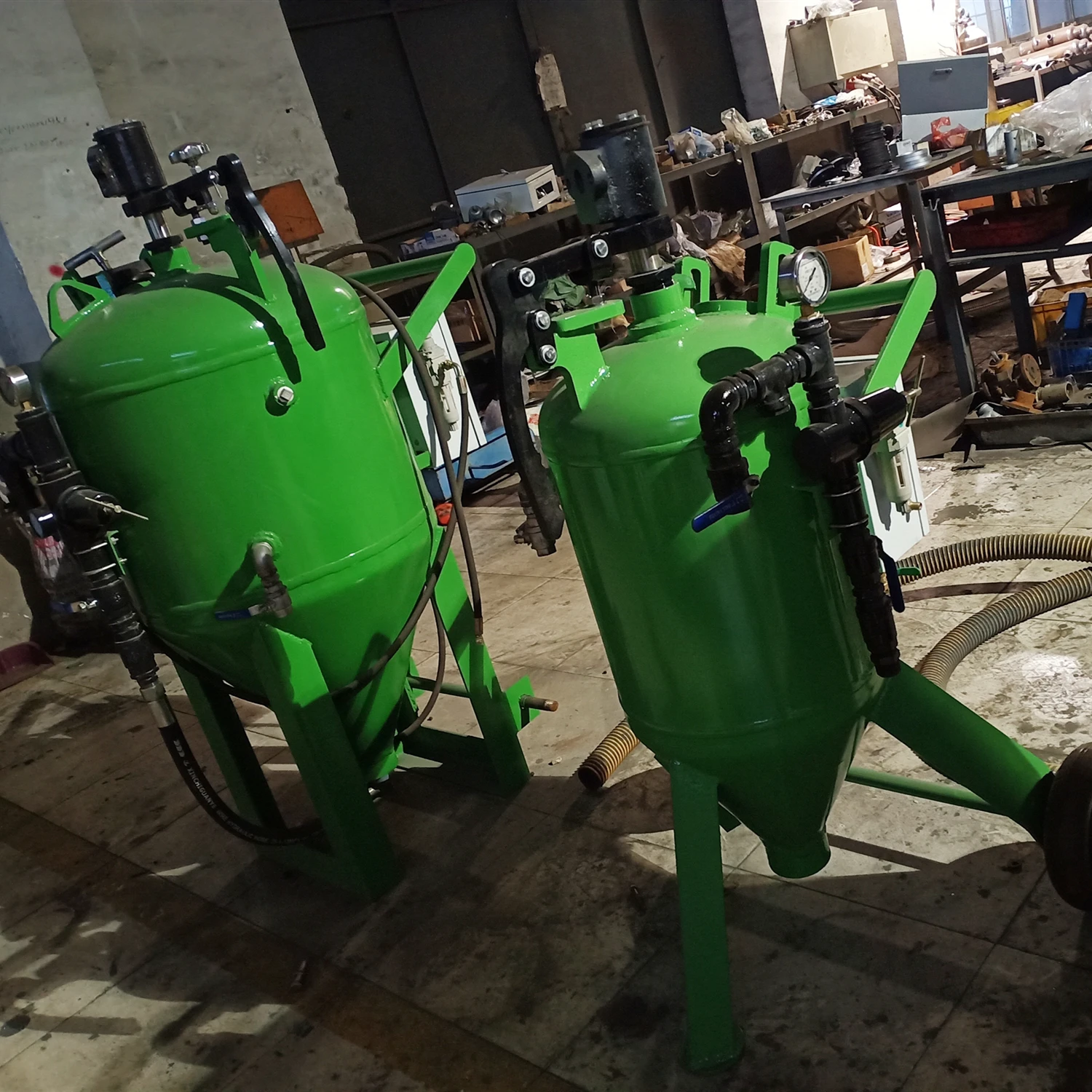 Влажный беспыльный шлифовальный аппарат для удаления ржавчины