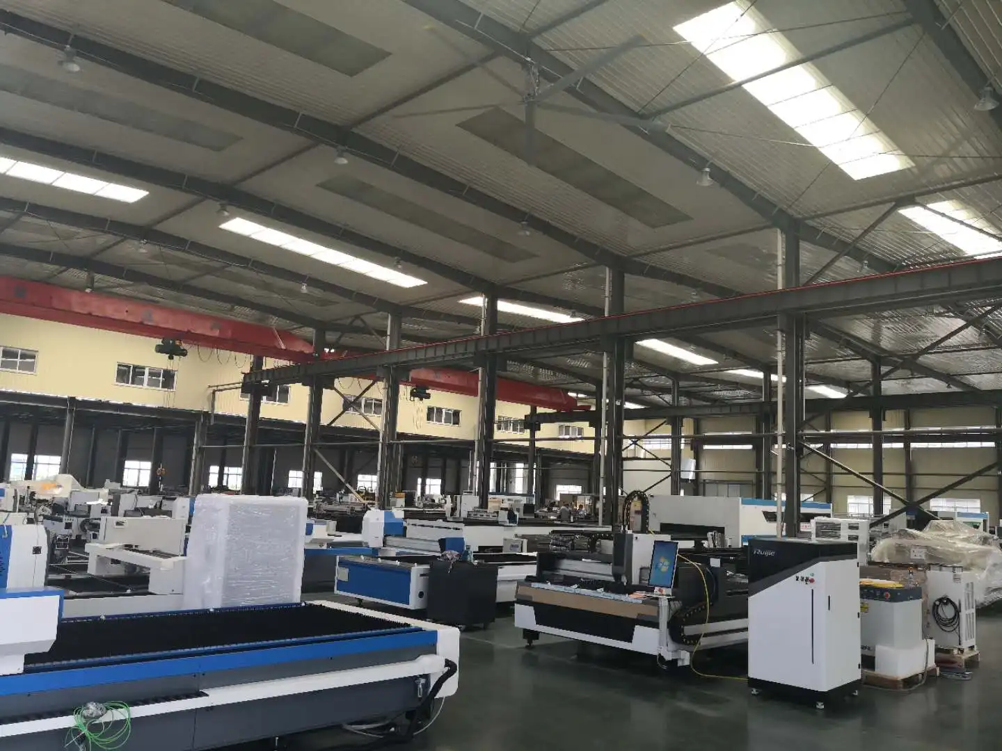 Agent price high precision fiber laser 1000 watt cut machine for sheet metal stainless steel