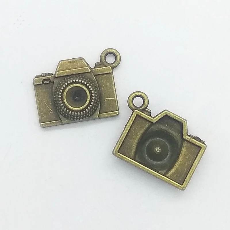 Boutique Exquisite Necklace Charm  Accessoryantique Silver Tone/Antique Bronze Camera Pendant Charm