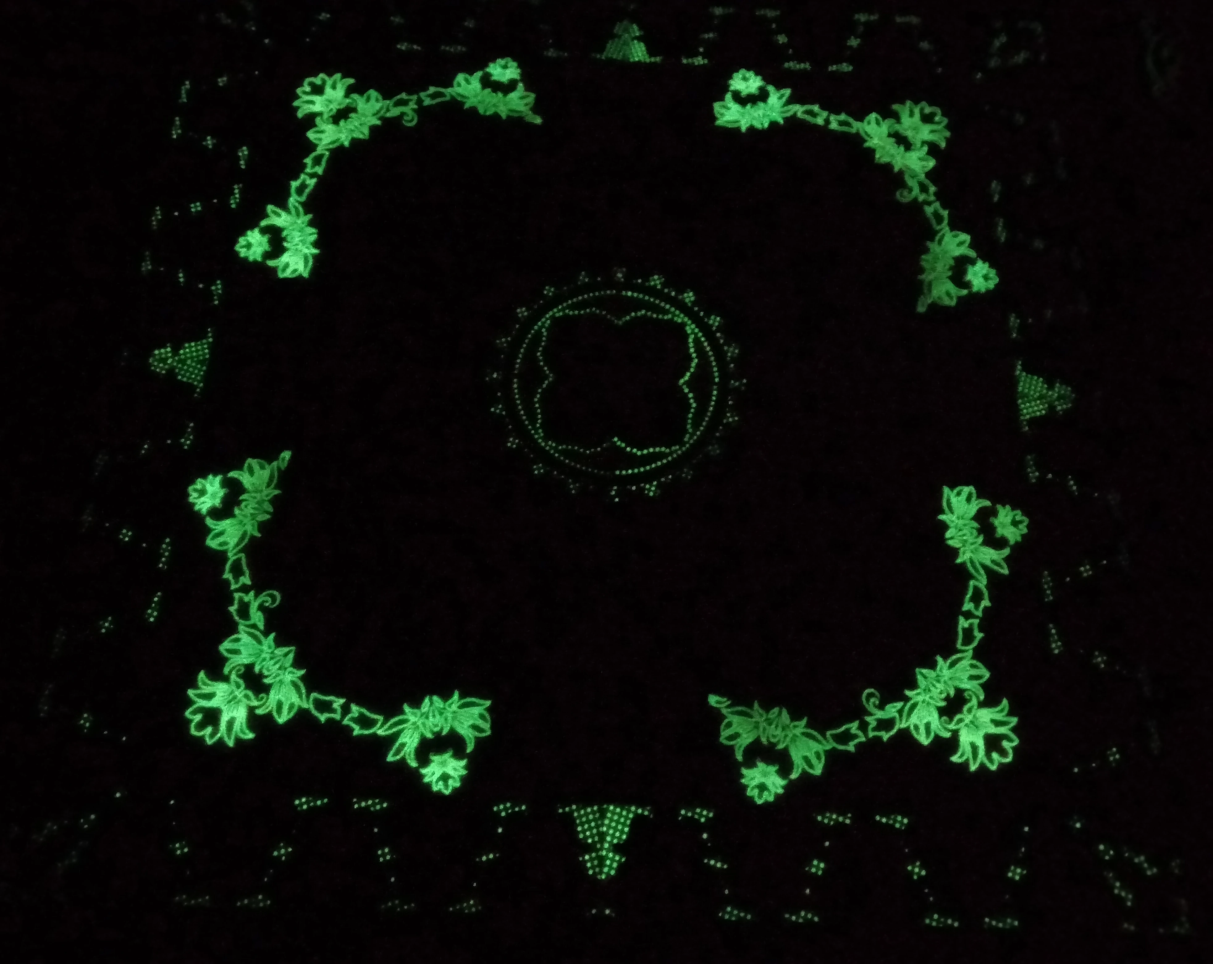 Promotion Golden Porcelain Polished Decorative Carpet Tiles Crystal flower porcelain carpet floor tile Living room