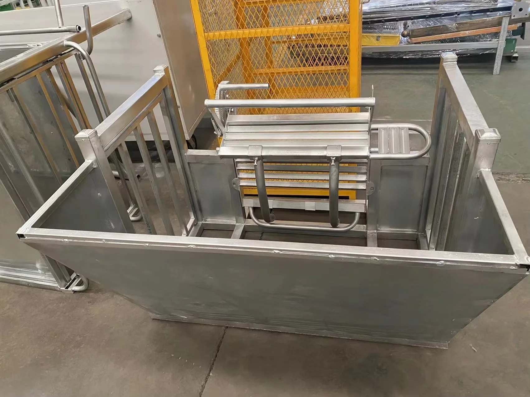 Adjustable Sheep Catcher with Ergonomic Handle | Comfort and Efficiency Combined