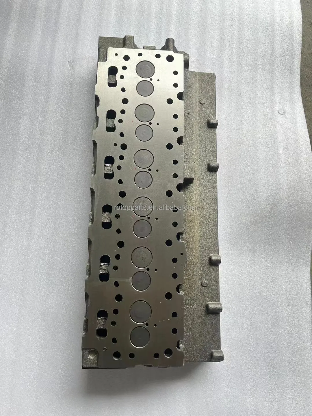 Excavator E320D2 Cylinder Head 382-5079 3825079 for  C7.1 Engine Cylinder Block Cylinder Head assembly T414546
