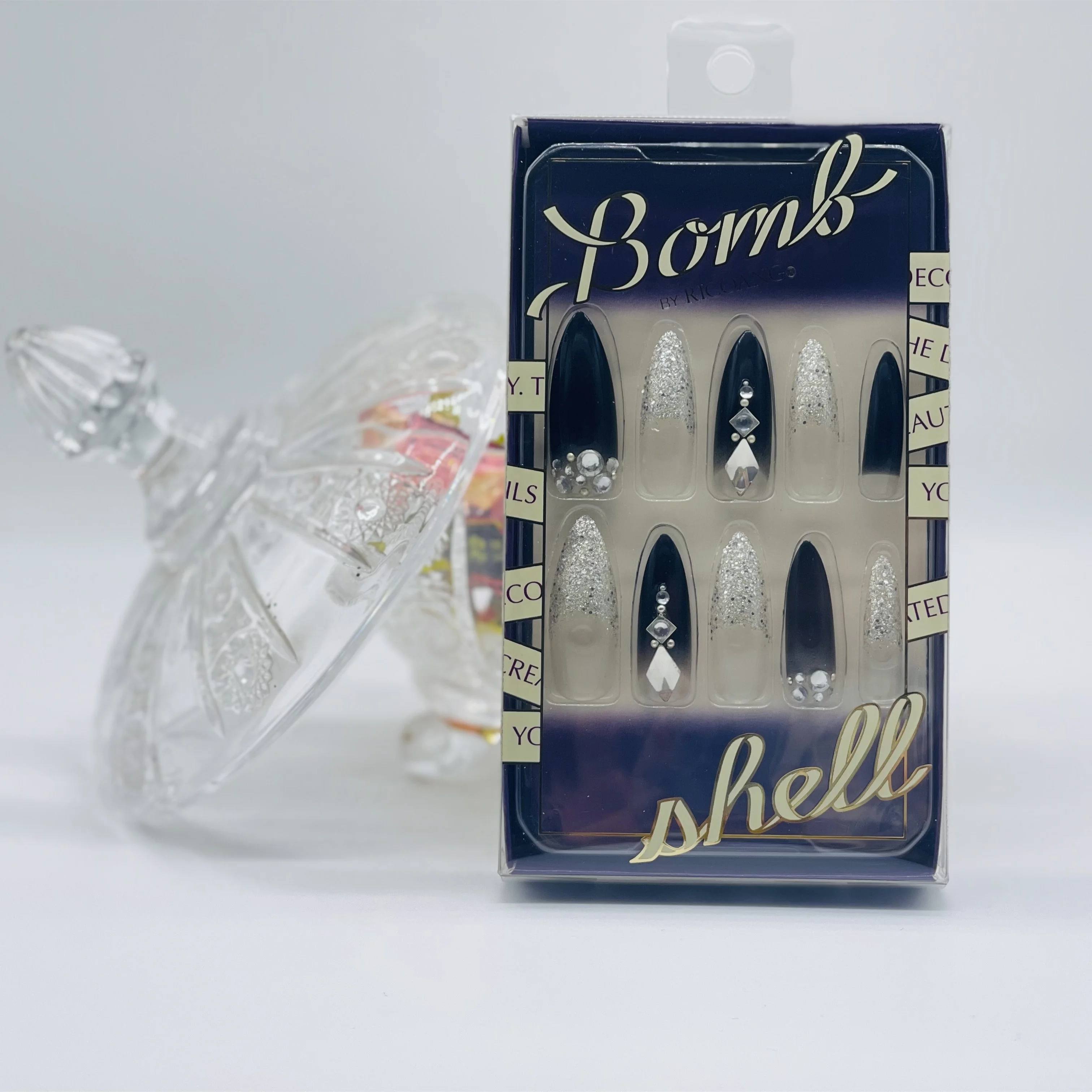 Long lasting decorate almond nail shape nail beauty home easy apply press on artificial nails