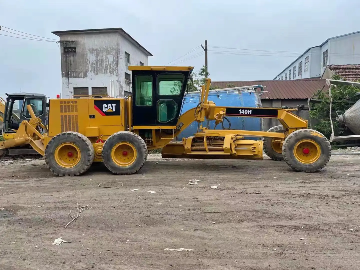  Подержанный японский гидравлический мобильный Грейдер CAT