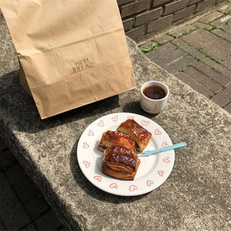 Solhui Hot Sale Creative Home  Ceramic Dessert Plate Cake Plate With Heart Printing