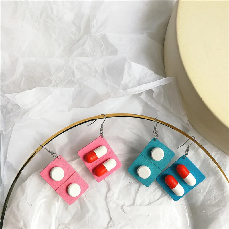 
New Arrival Creative Building Wooden Capsule Lovely Pills Medicine Beads Crafts For Dangle Earrings Necklace Jewelry Making DIY 