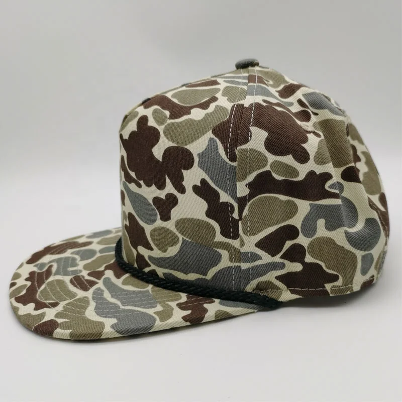 Оптовая продажа изготовленным на заказ логосом однотонная 5 панель Camo Snapback кепки