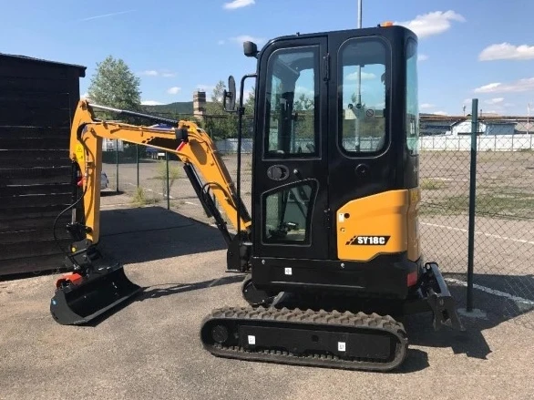Hot Sale SY26U Mini 2.6ton Excavator With Air Conditioner For