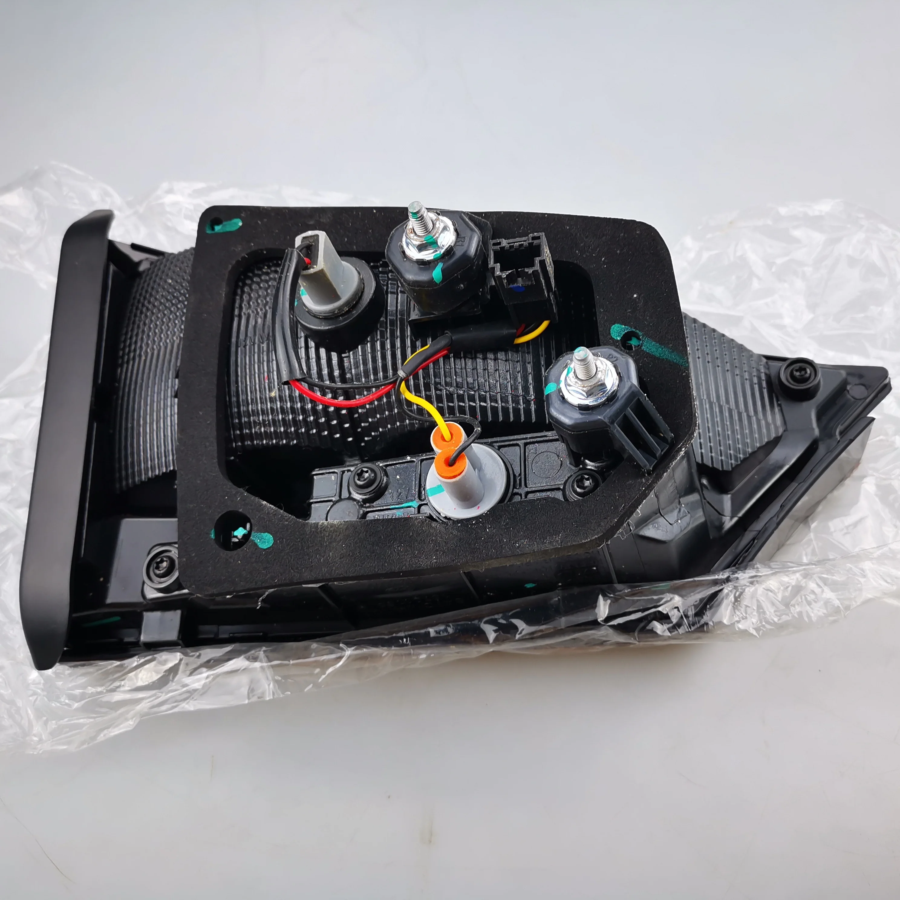 SAIC MG ZX RX3 Original Outer rear tail light 10701164 10701165