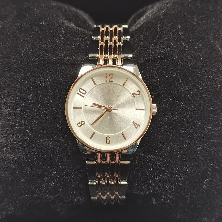 Luxurious Bangle Gift Small Wrist 26mm Shiny Face Metal Binding Strap With Jewelry Buckle Quartz Watch Women