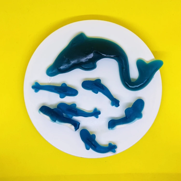 SWEETS DOUBLE LAYER GUMMY BLUE SHARKS BULK GUMMY