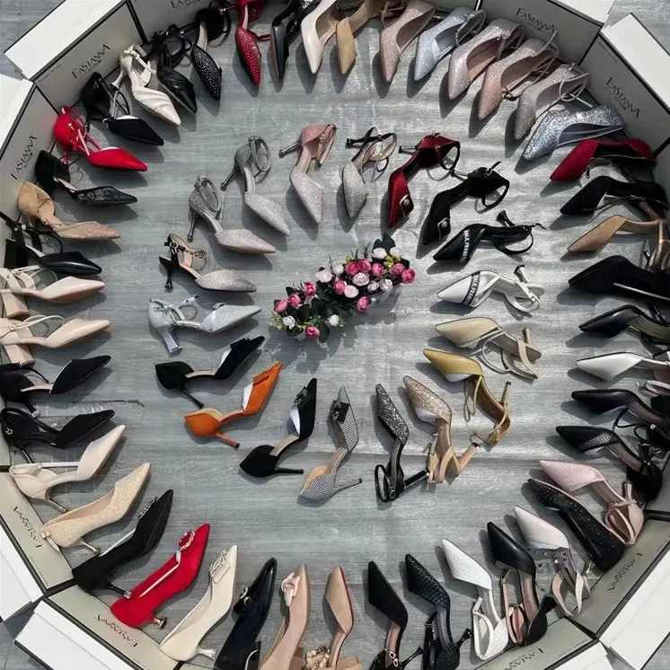 Wholesale Used high quality bales of second hand branded shoes in bulks mixed styles for women and men apparel stock