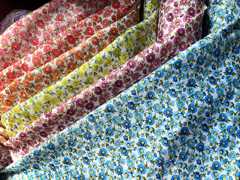 Hot Sale Peach Skin Customized Waterproof Twill Printed Microfiber Polyester Fabric for Home Textiles